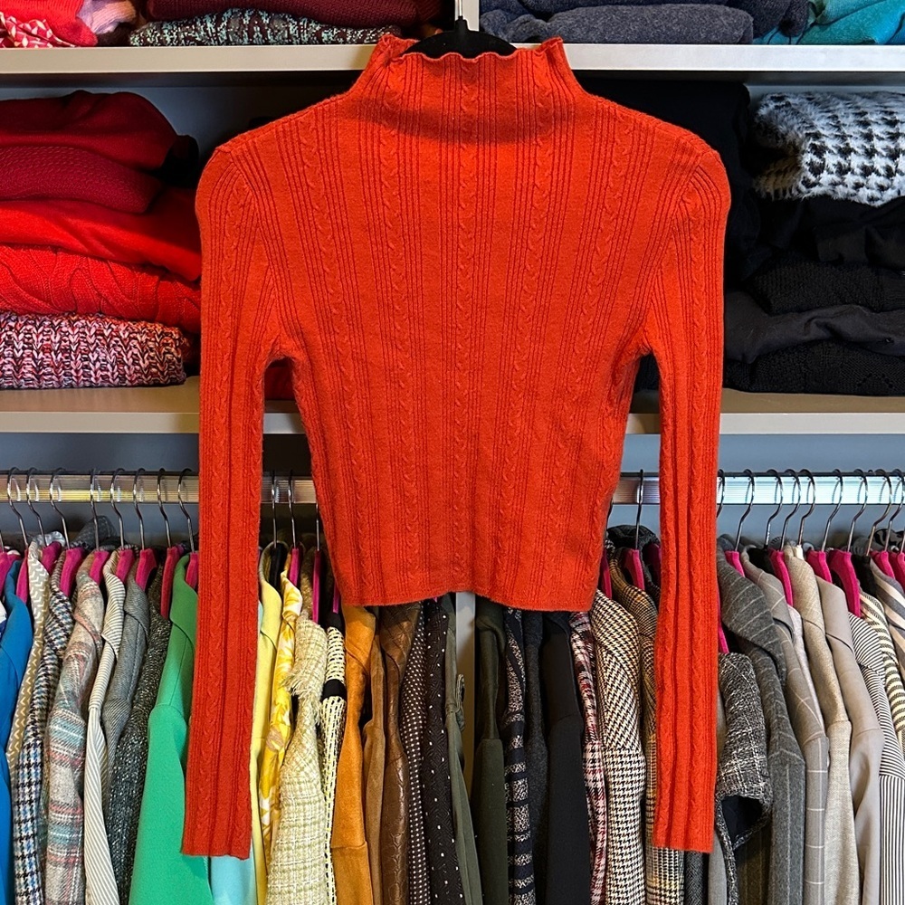Urban Outfitters rust long sleeve mock neck lightweight cropped sweater size XS